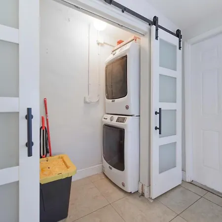 Amazing 3Br House 5 Minutes From Marlins Park Villa Miami Exterior photo